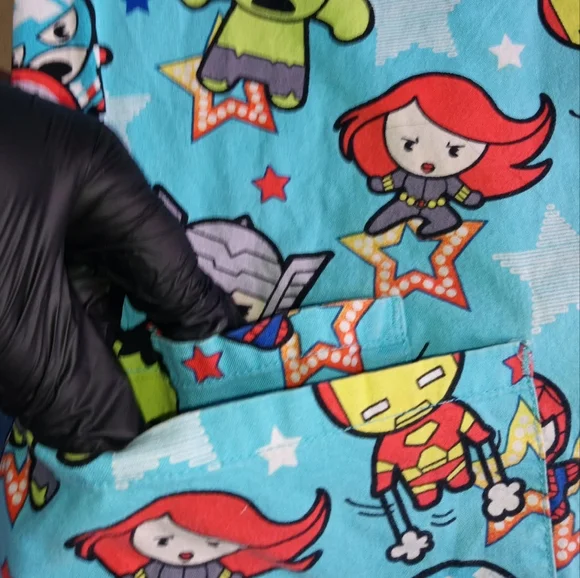 Marvel Plus Scrub Top 2x Iron Man Thor Spiderman Hulk Superhero Comic Book Shirt - Picture 4 of 8